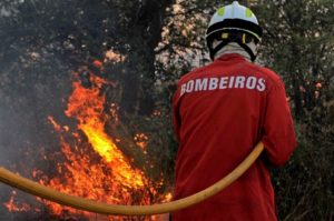 23.09-bombeiros1